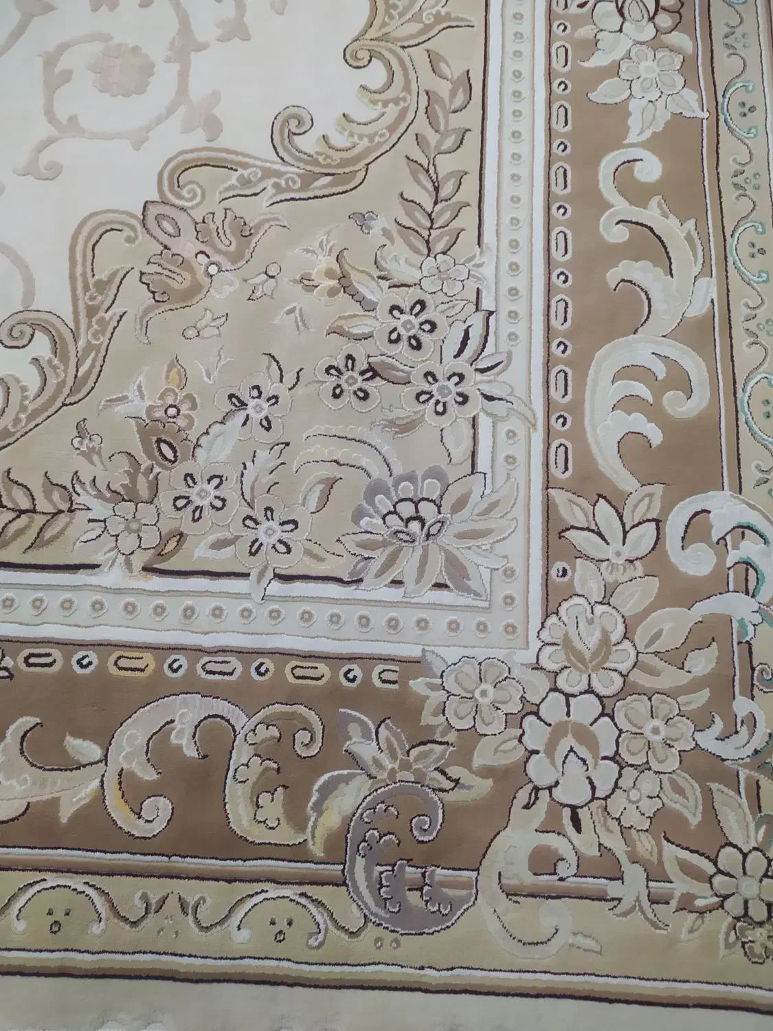 یک عدد فرش 12متری کرمی خیلی تمیز و شیک|فرش|شباب, |دیوار