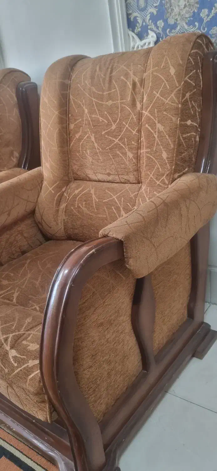 مبل ۷ نفره چوب راش سالم فقط ۲ تومن|مبلمان خانگی و میز عسلی|ری, دولت‌آباد|دیوار