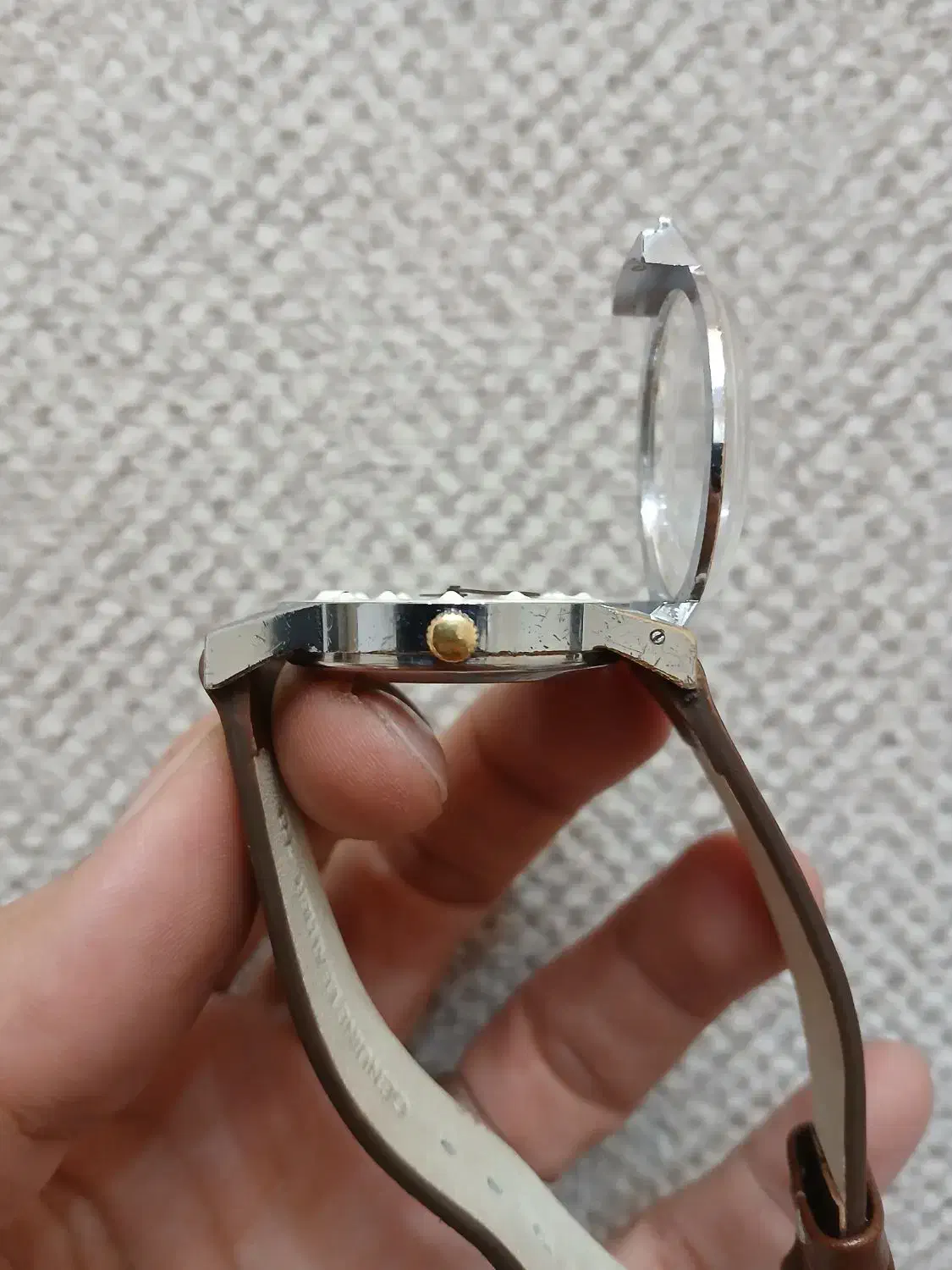 کوکی ساعت نابینایان|ساعت|پردیس, فاز ۶|دیوار