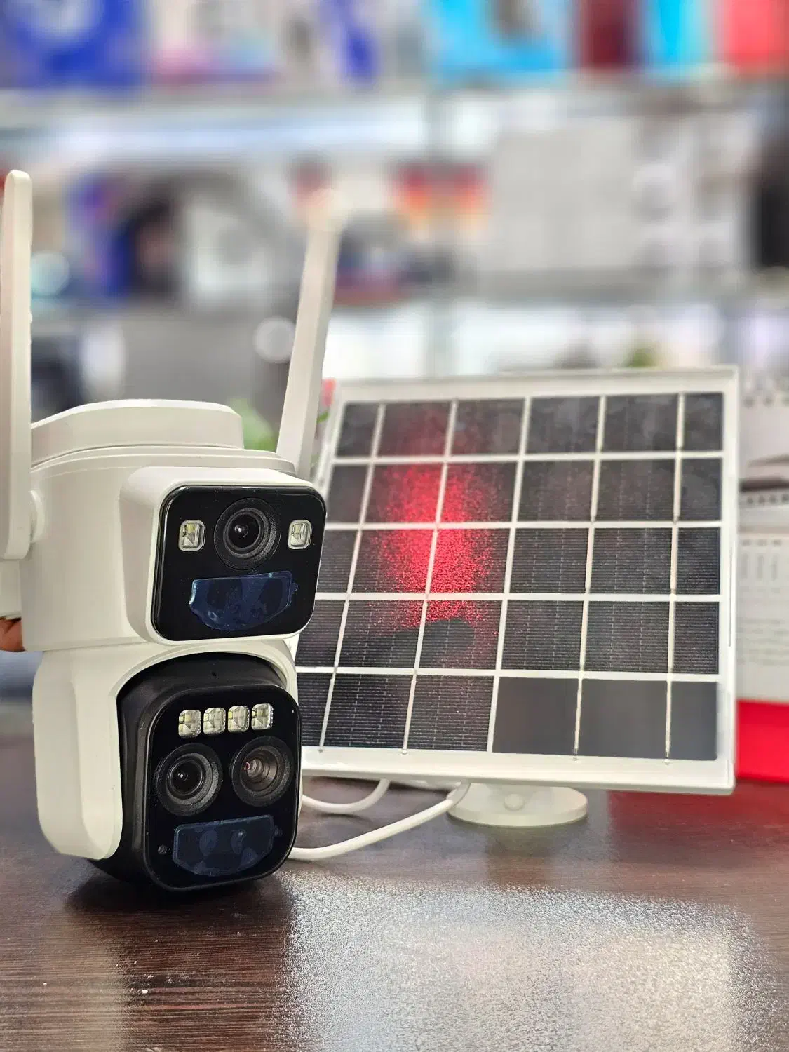 دوربین پنل خورشیدی با زوم قوی|دوربین مداربسته|بروجرد, |دیوار