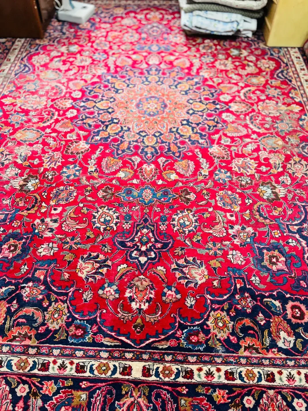 فرش دست بافت قدیمی|فرش|بیرجند, |دیوار