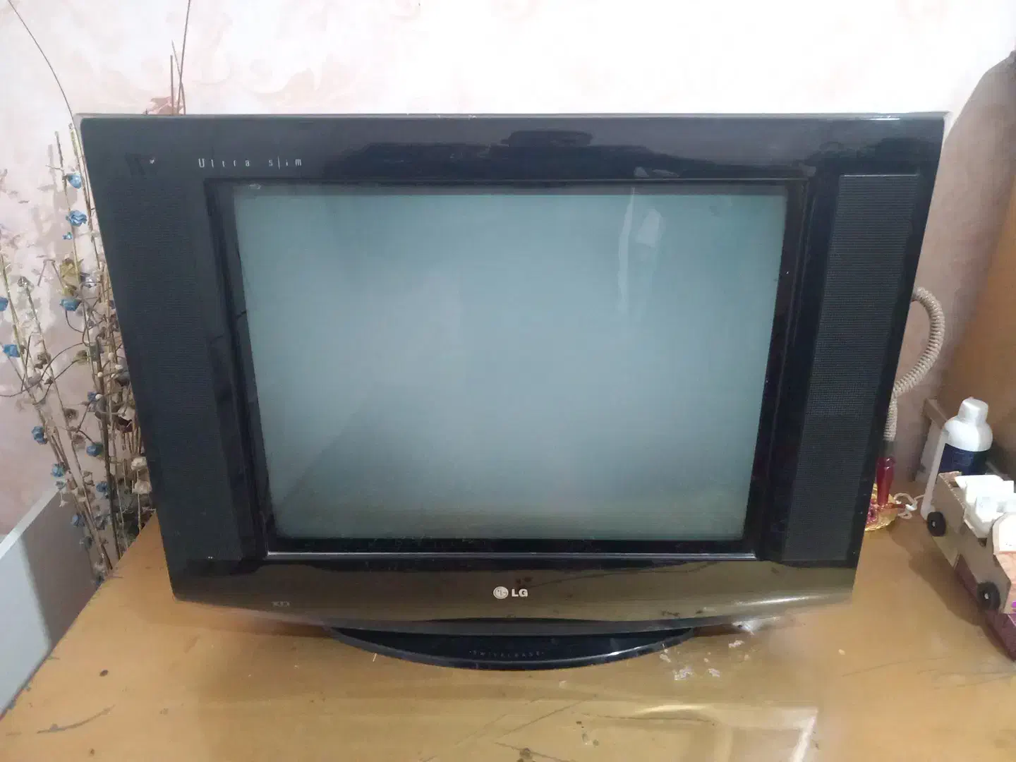 تلوزیون۲۱|تلویزیون و پروژکتور|خرم‌آباد, |دیوار