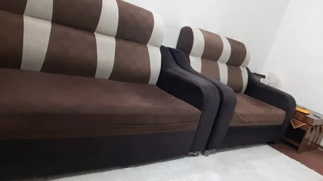 مبل  به همراه گل میز و میز وسط|مبلمان خانگی و میز عسلی|صدرا-فارس, فاز ۱|دیوار