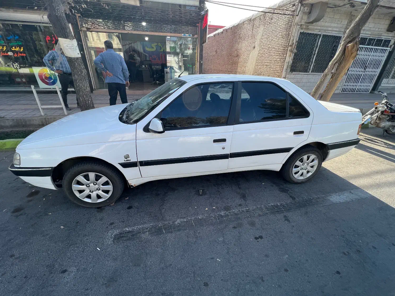 ماشین ۴۰۵tu5باکارکردکم رنگ سفیدفرصتی عالی|خودرو سواری و وانت|رفسنجان, |دیوار