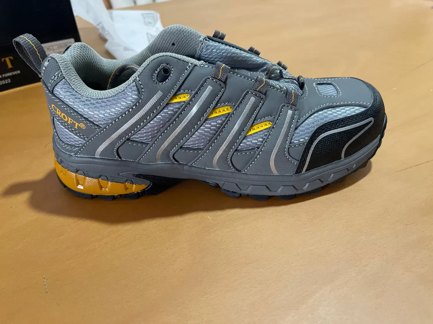 کفش ایمنی|کیف، کفش، کمربند|بندر کنگان, |دیوار