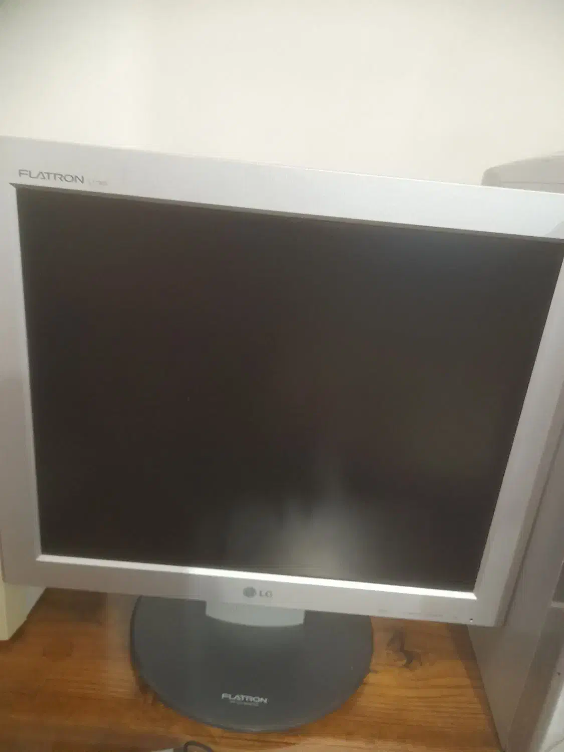 کامپیوتر|رایانه رومیزی|مهاباد (آذربایجان غربی), |دیوار