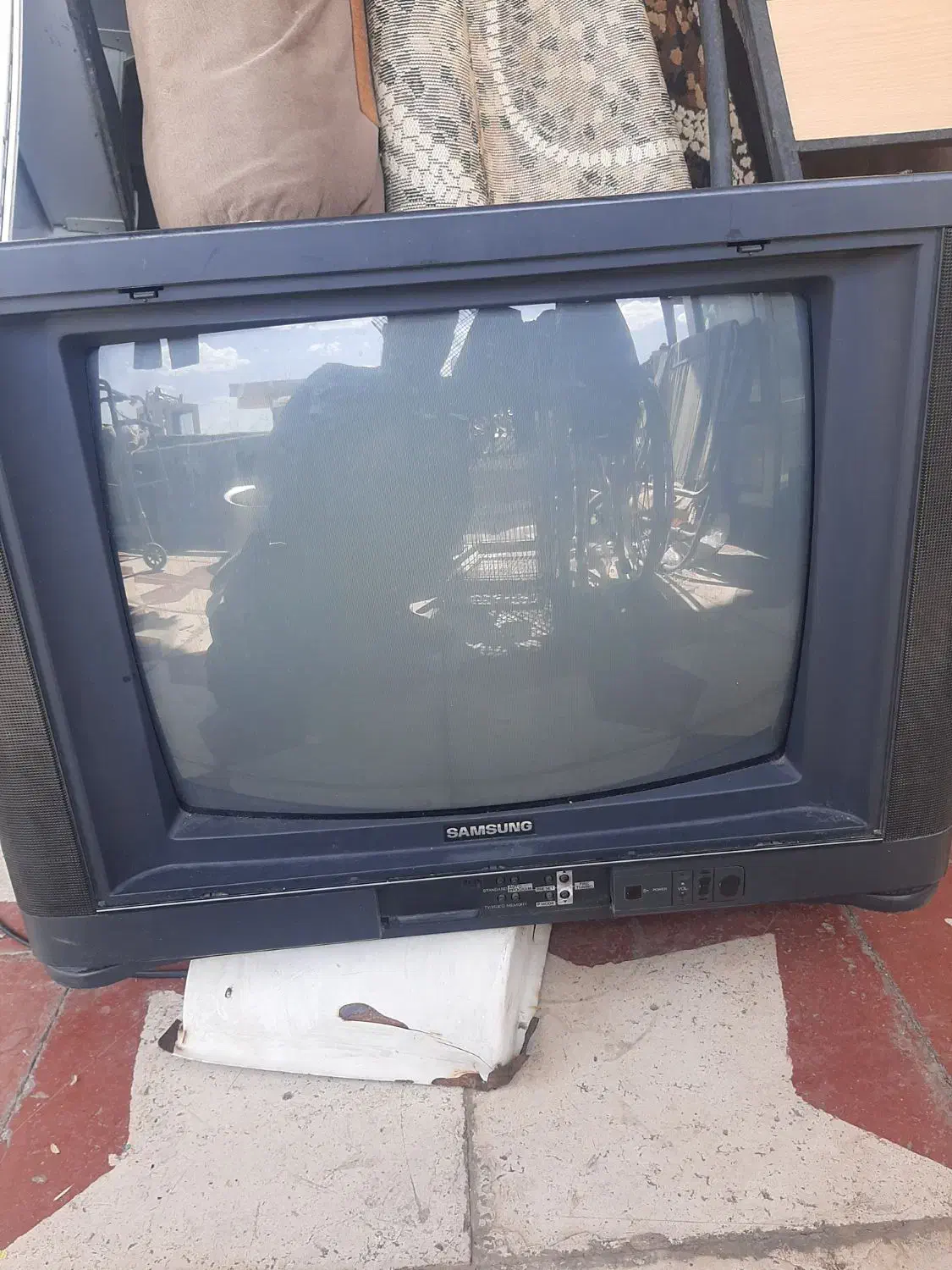 تلویزیون|تلویزیون و پروژکتور|شیراز, ریاستی|دیوار