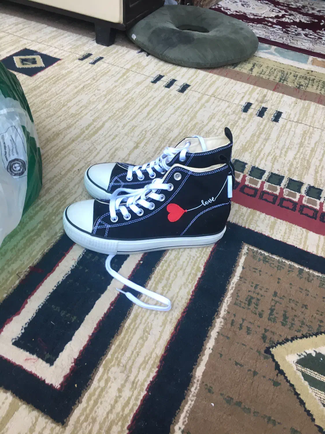 کفش المانی نونو|کیف، کفش، کمربند|قم, باجک یک|دیوار