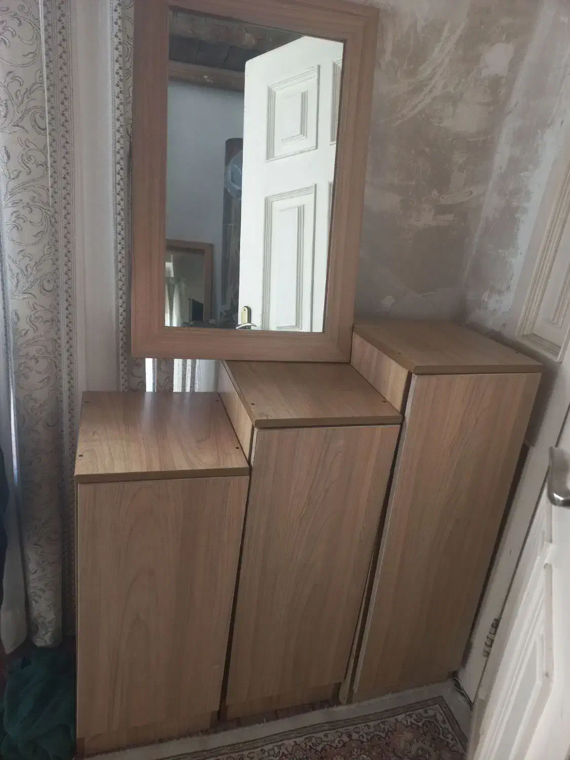 جا کفشی ۳ تیکه با آینه جاکفشی|جاکفشی، کمد، دراور|اراک, |دیوار