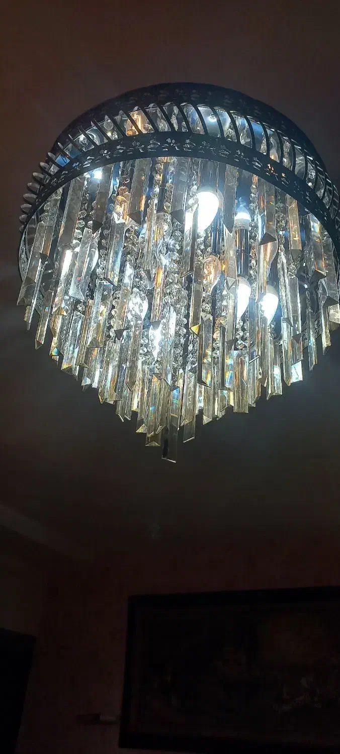 لوستر|لوستر و چراغ آویز|هشتگرد, فاز ۳ مهستان|دیوار