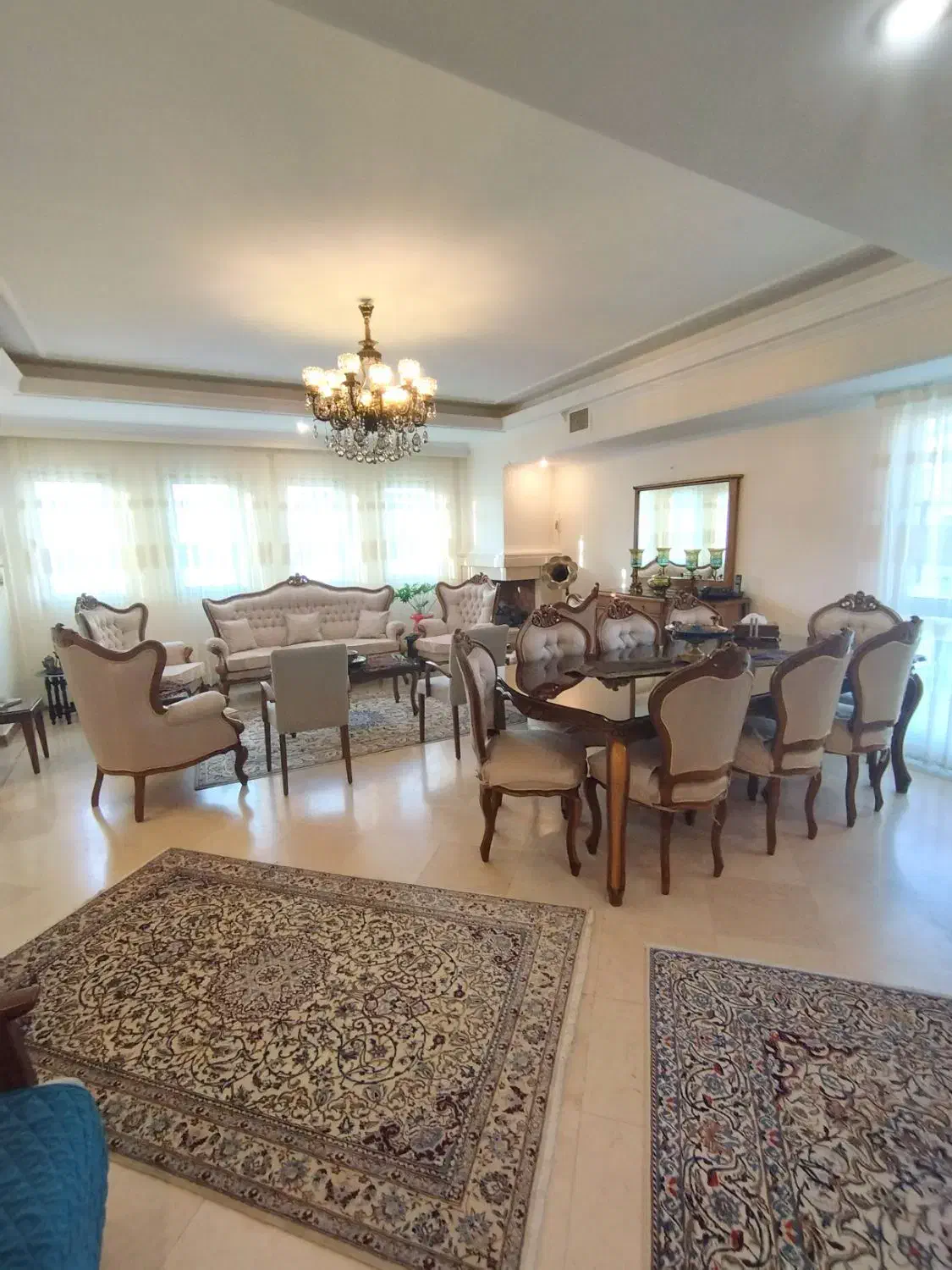 ۱۳۰ متر/۳خواب/بازسازی دوطرف افتابگیر