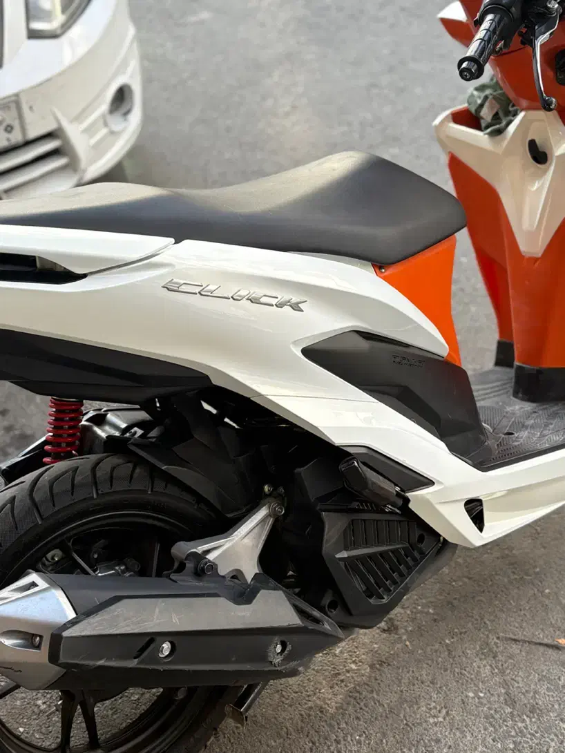 کلیک ۱۵۰ اصلی مدل ۹۹|موتورسیکلت|تهران, بروجردی|دیوار