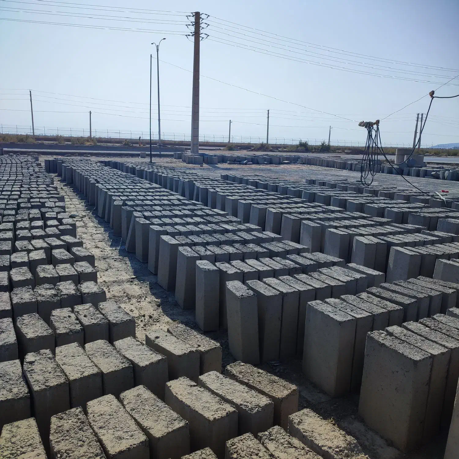 کارگاه تولید جدول بتنی|مصالح و تجهیزات ساختمان|خاوران, |دیوار