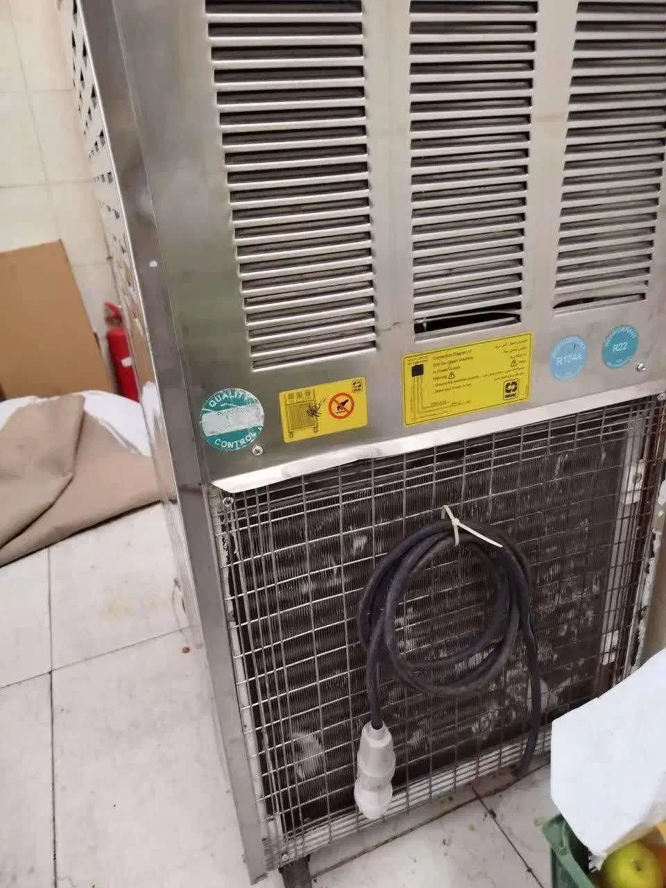 بستنی قیفی زن نیک نام|کافیشاپ و رستوران|قم, بوستان خلیج فارس|دیوار