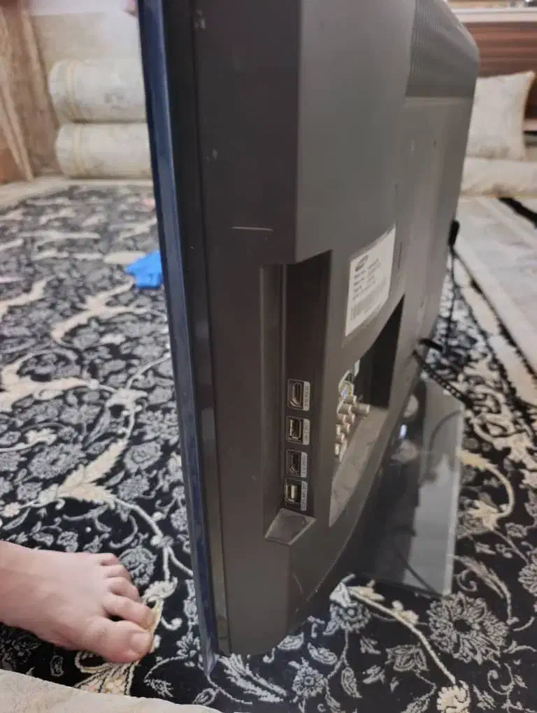 تلویزیون 32ایج|تلویزیون و پروژکتور|زاهدان, |دیوار