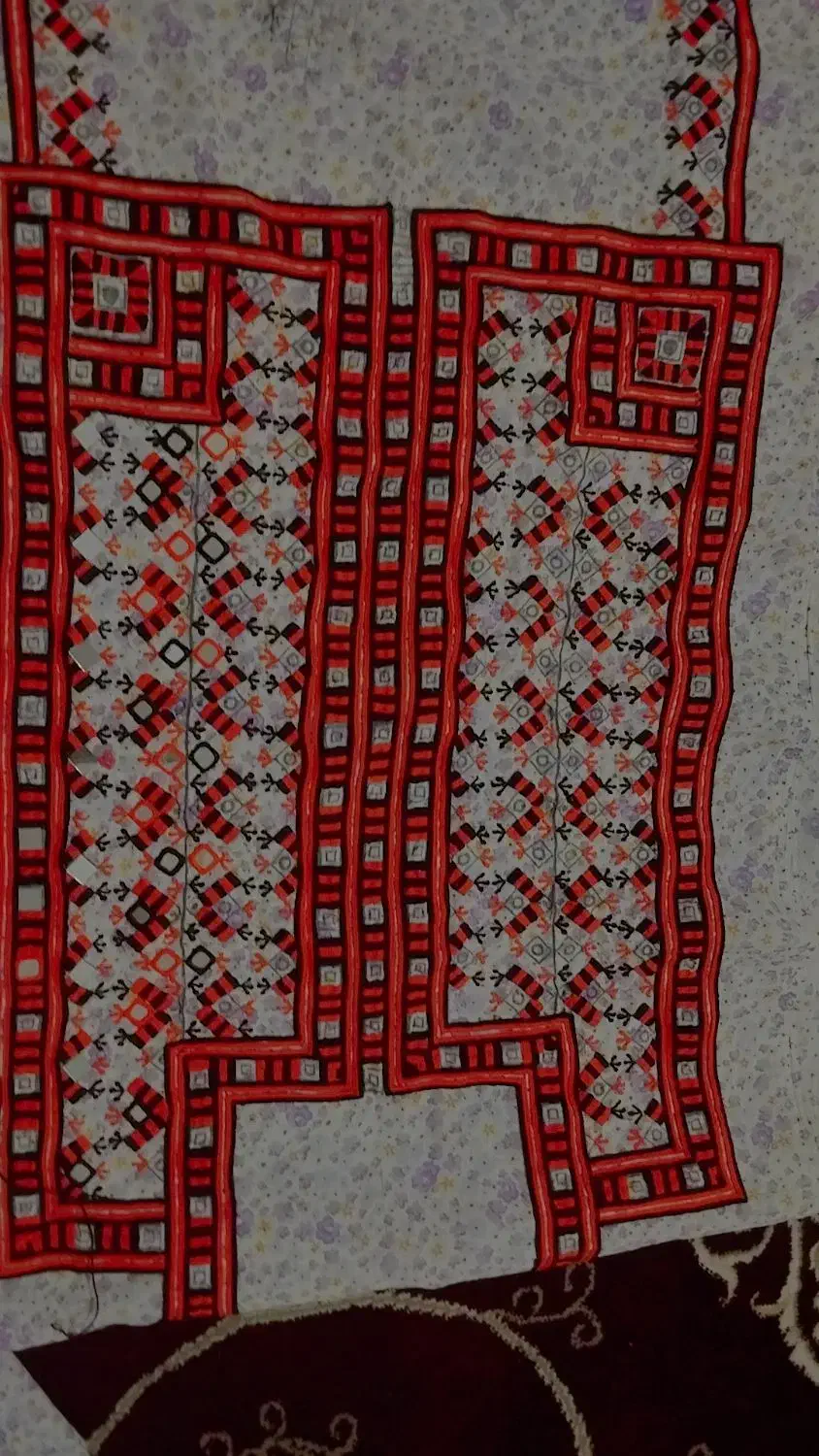 لباس تپه آیی|لباس|سراوان, |دیوار