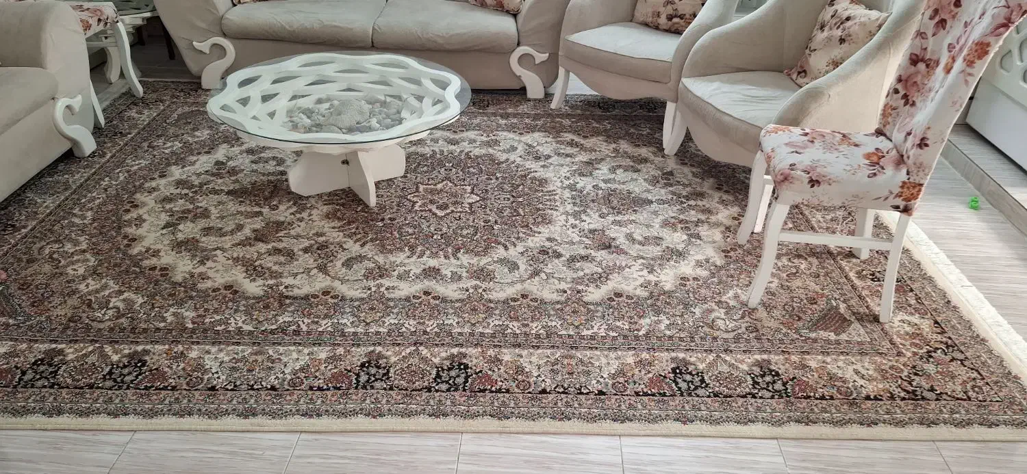 مبلمان راحتی هفت نفره همراه عسلی و میز وسط|مبلمان خانگی و میز عسلی|محمدیه-قزوین, |دیوار