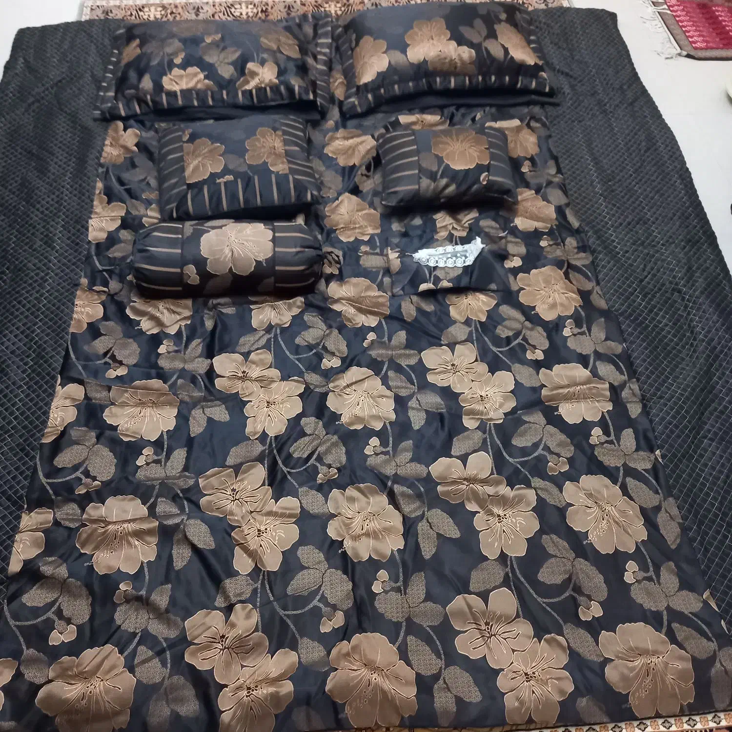 روتختی ساتن دونفره برند رز ۹تیکه|سرویس روتختی|کرج, عظیمیه|دیوار