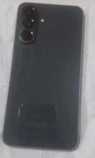 گوشی سامسونگ A56حافظه ۱۲۸رم۸ درحد اک ۳ ماه کار|موبایل|قم, تعویض پلاک|دیوار