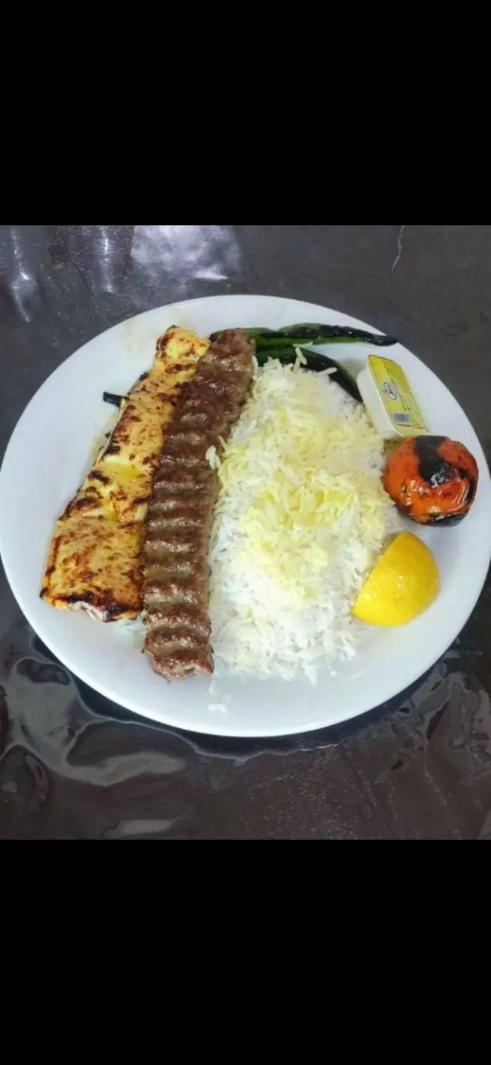 پیک موتوری با موتور جهت پخش غذا شیفت روزوشب|استخدام خدمات فروشگاه و رستوران|تهران, مسعودیه|دیوار