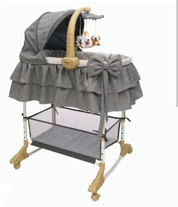 گهواره تخت|تخت و صندلی بچه|قدس, شهر‌قدس|دیوار