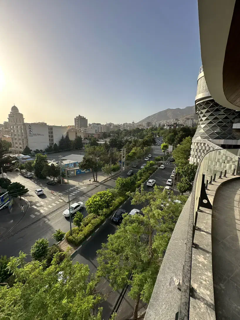 برج باغ ۱۲۵ متری / شهرک غرب