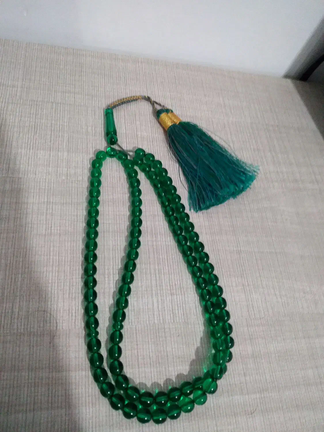 تسبیح سندلوس|کلکسیون اشیاء عتیقه|مریوان, |دیوار