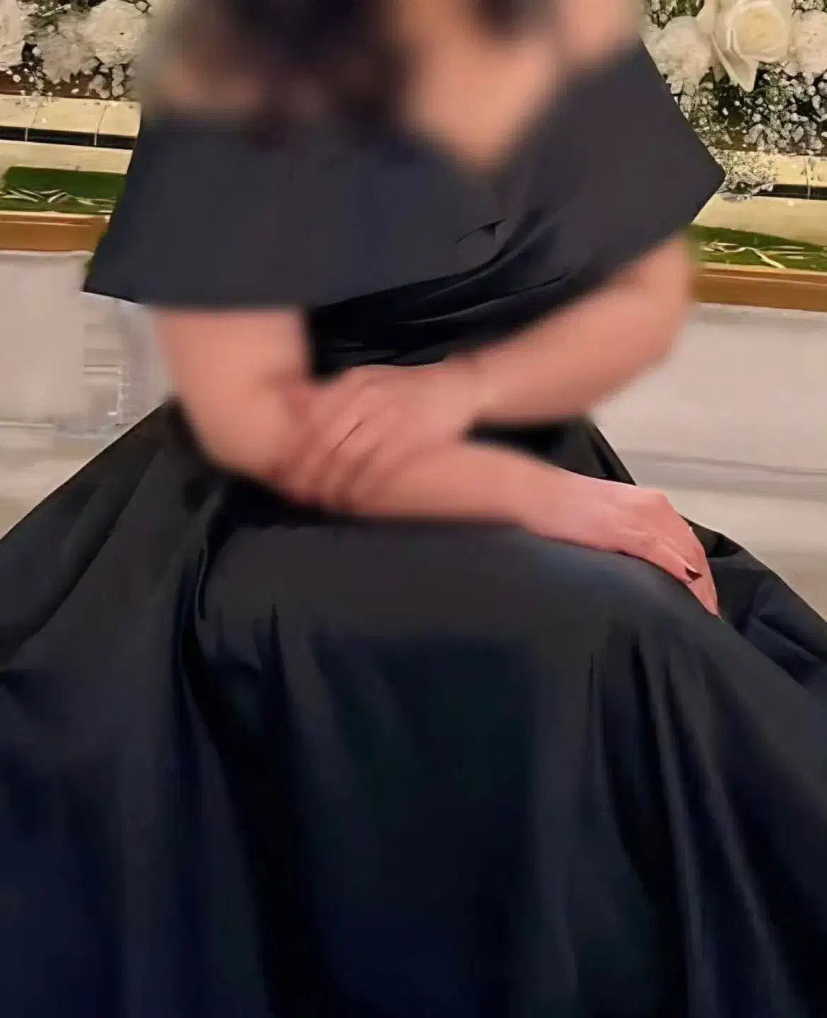 پیراهن مجلسی|لباس|ساری, |دیوار