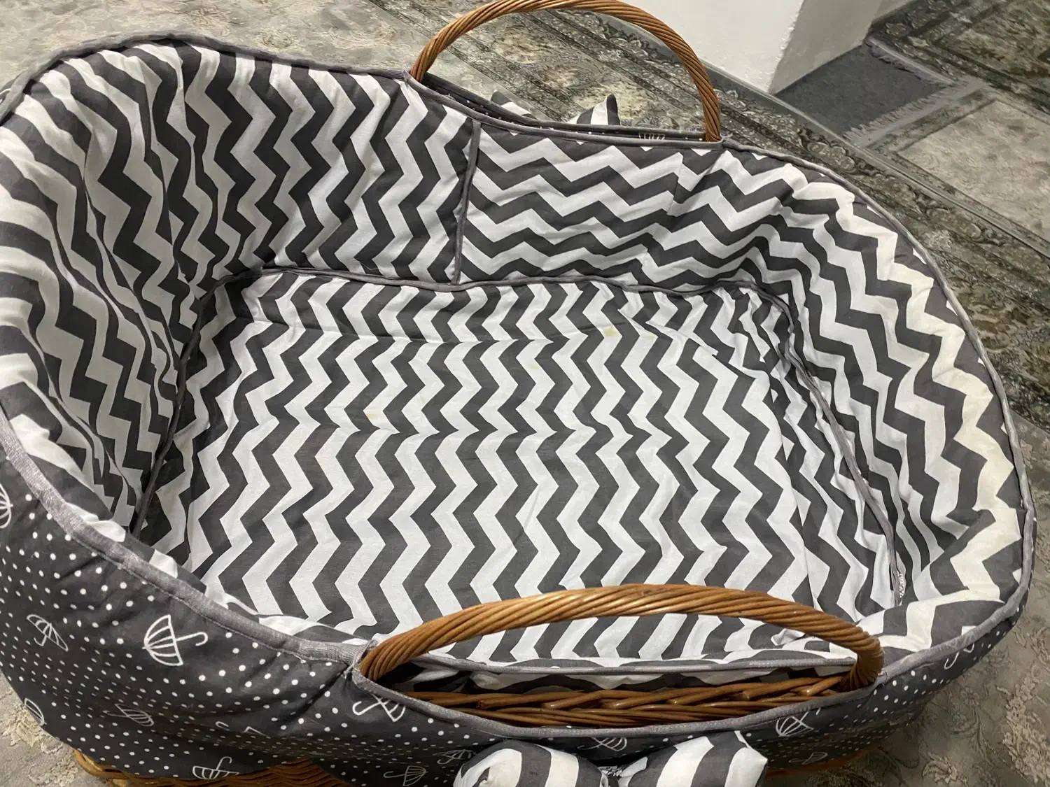 کریر حصیری ،وضعیت نو|کالسکه و لوازم جانبی|آستانه اشرفیه, |دیوار