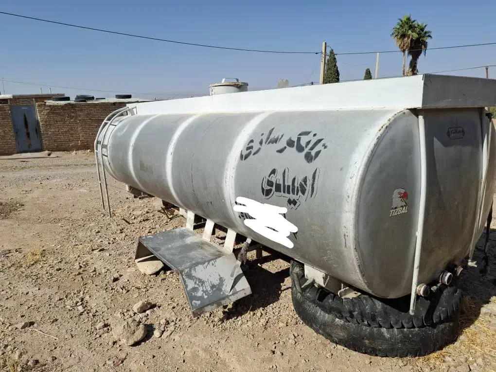 تانکر اب۹۱۱|ماشین‌آلات صنعتی|رونیز, |دیوار