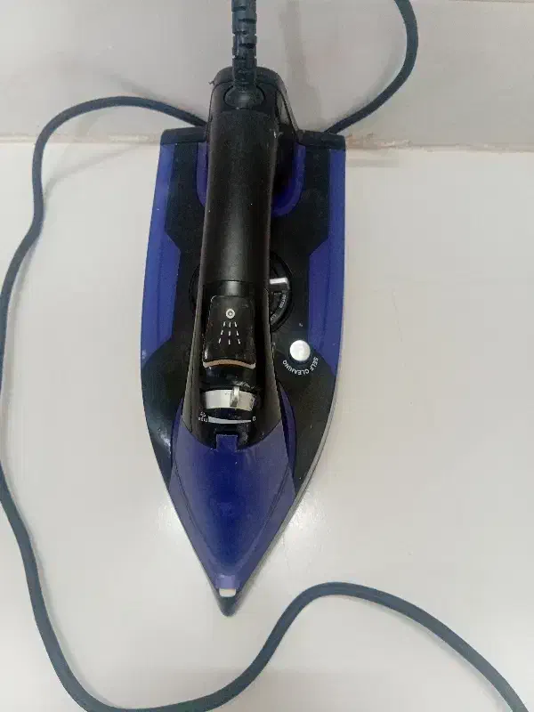 دو عدد اتو مارک  hisens و Beauty|اتو و لوازم اتو|نیشابور, شهید جعفری|دیوار