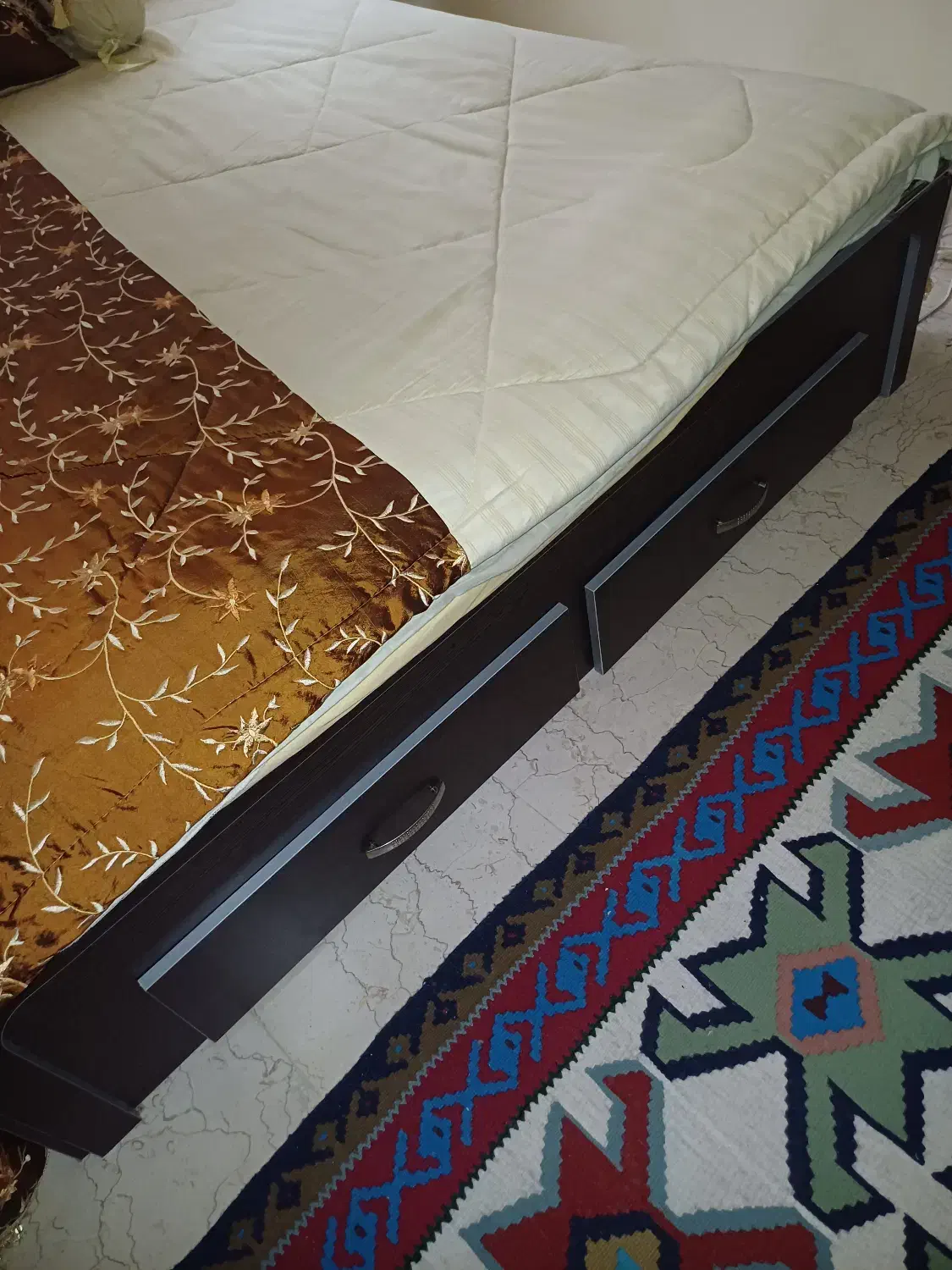 تختخواب دو نفره و تشک رویا طبی فنری در حد نو|تخت و سرویس خواب|تهران, سردارجنگل|دیوار