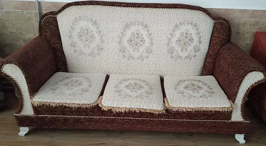 مبلمان درحدنو ۵۰۰۰۰۰۰تومان|مبلمان خانگی و میز عسلی|شاهین دژ, |دیوار