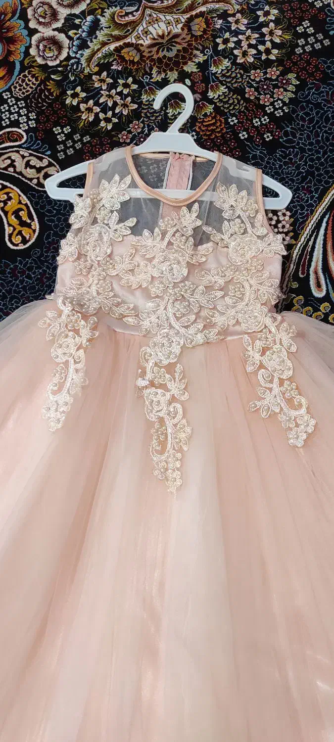 فروش لباس مجلسی|کفش و لباس بچه|نهاوند, |دیوار