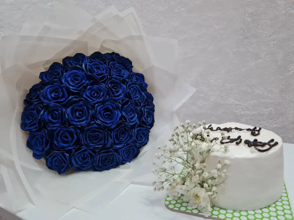 دسته گل / گل های رز ربانی|گل مصنوعی|تهران, فلسطین (میدان انقلاب)|دیوار