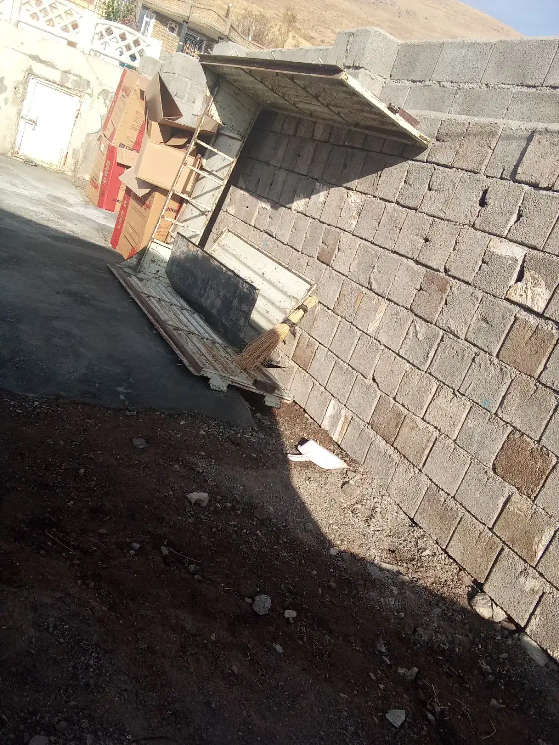 باربند پیکان وانت کاملا سالم|قطعات یدکی و لوازم جانبی|سیلوانه, |دیوار