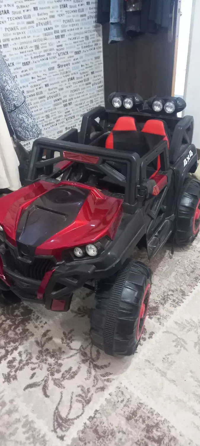 ماشین شارژی 4 موتور|اسباب‌بازی بچه|نجف‌آباد, ویلاشهر|دیوار