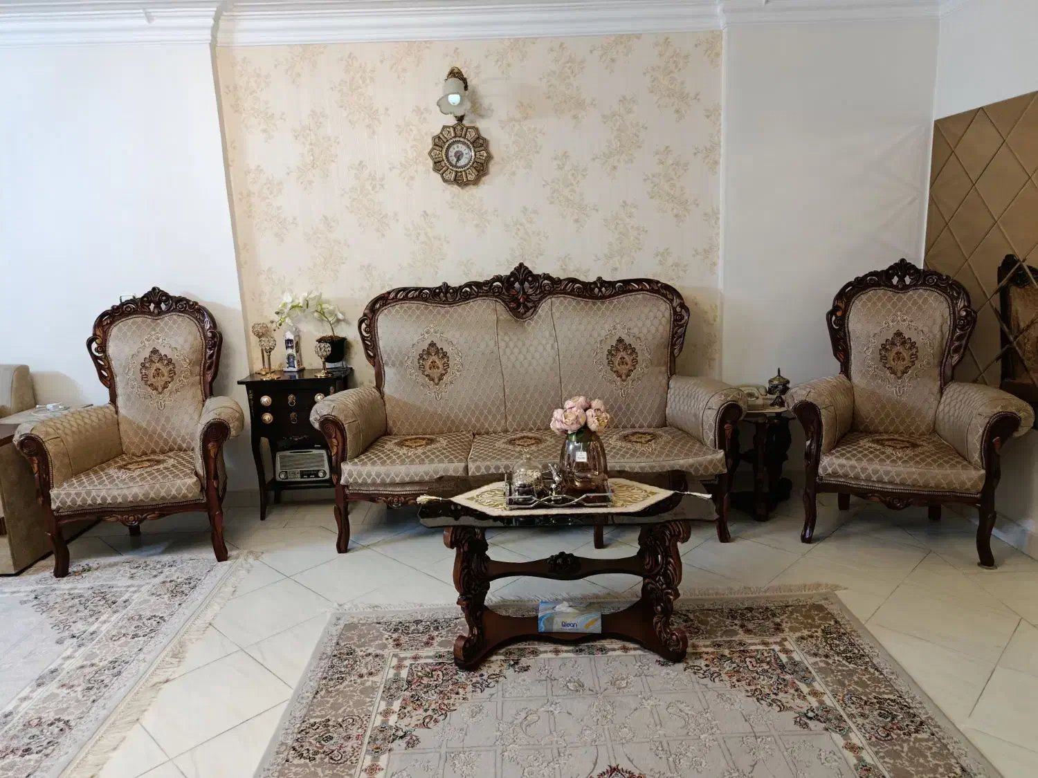 مبل سلطنتی وراحتی|مبلمان خانگی و میز عسلی|قزوین, |دیوار