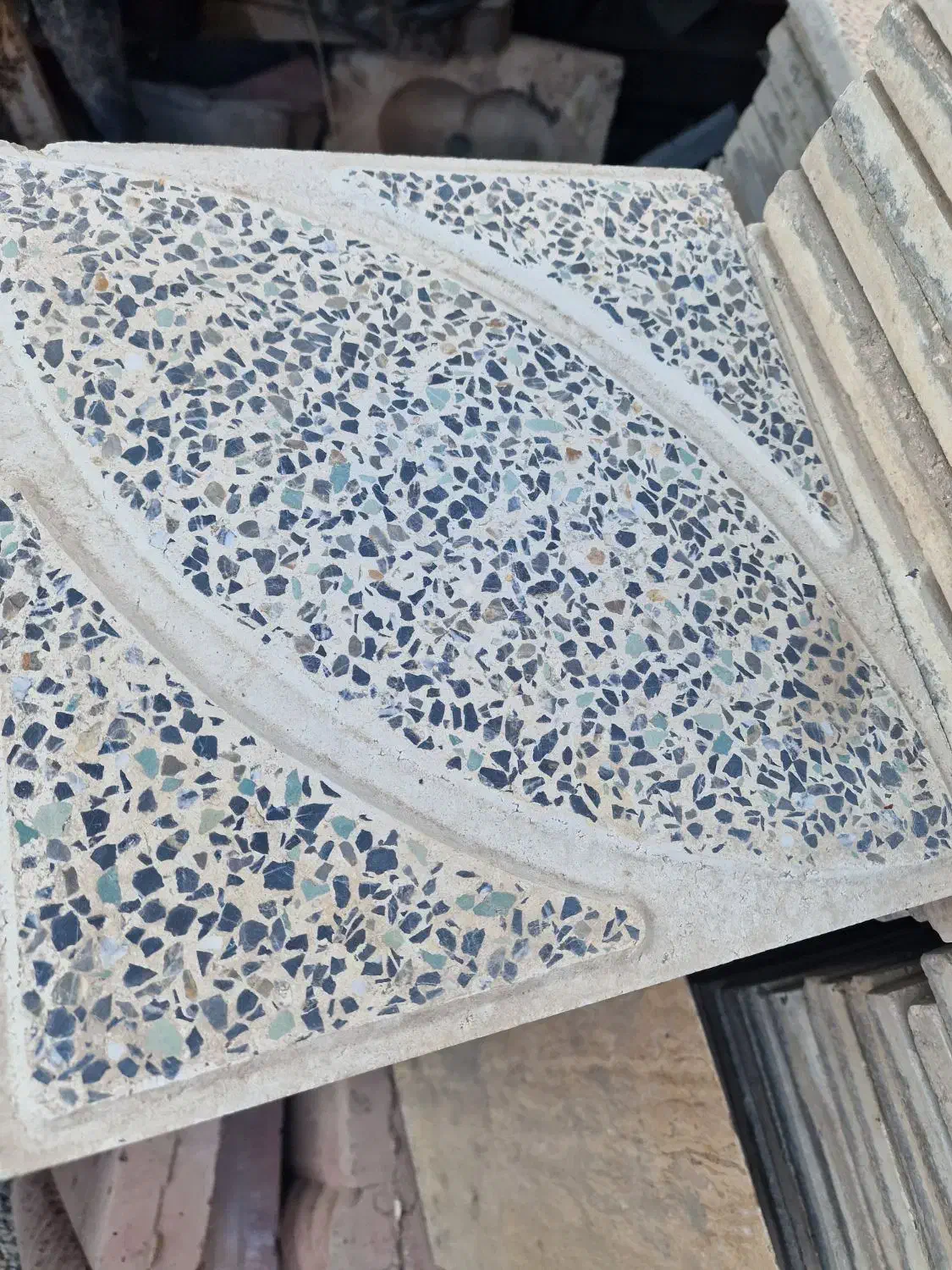 موزاییک اصفهان حراج شد|حراج|سیرجان, |دیوار