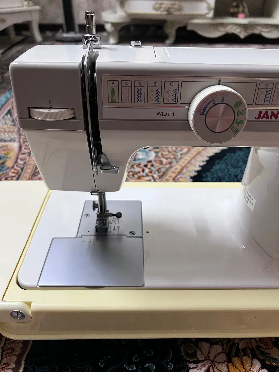 چرخ خیاطی ژانومه|چرخ خیاطی و ریسندگی|یزد, |دیوار