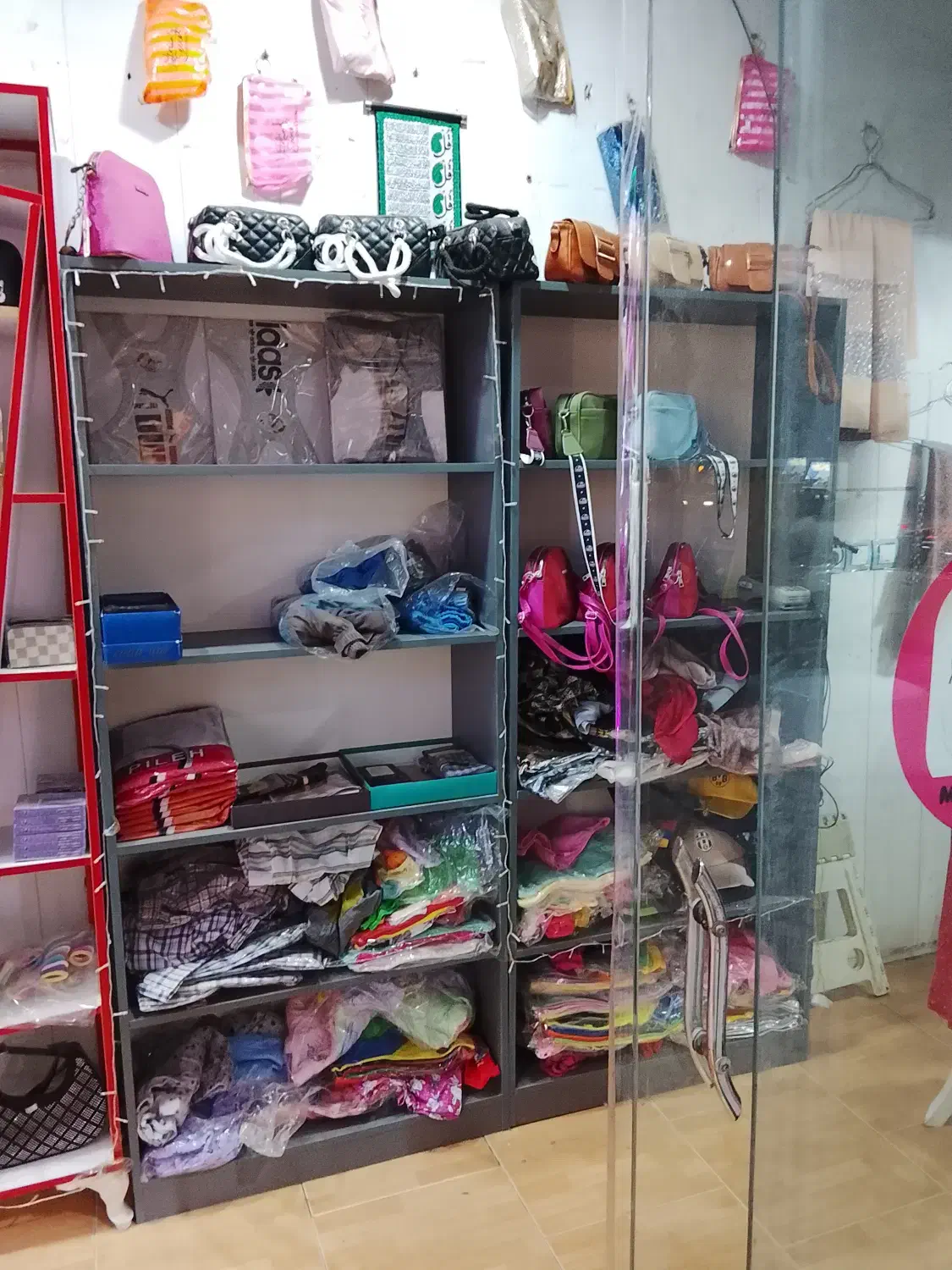 فروش5عدد کمد ام دی آف رگال و آویز لباس|فروشگاه و مغازه|بابلسر, |دیوار