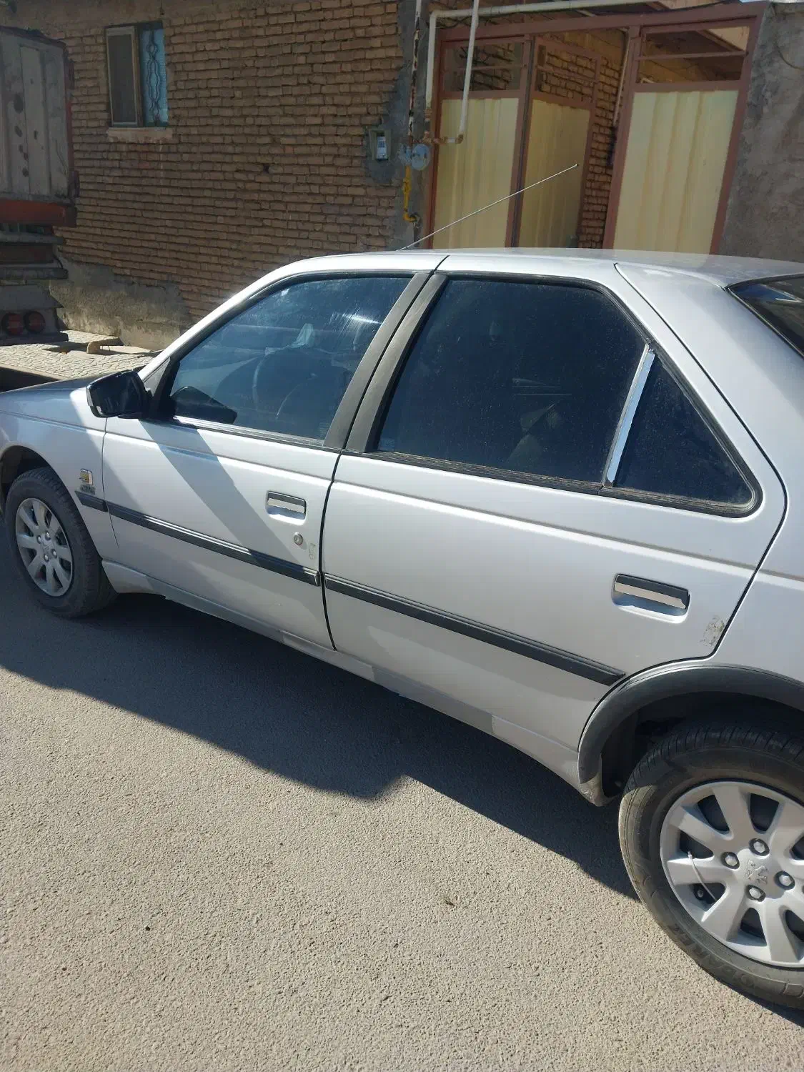 سواری پژو۴۰۵دوگانه فابریک|خودرو سواری و وانت|فارسان, |دیوار