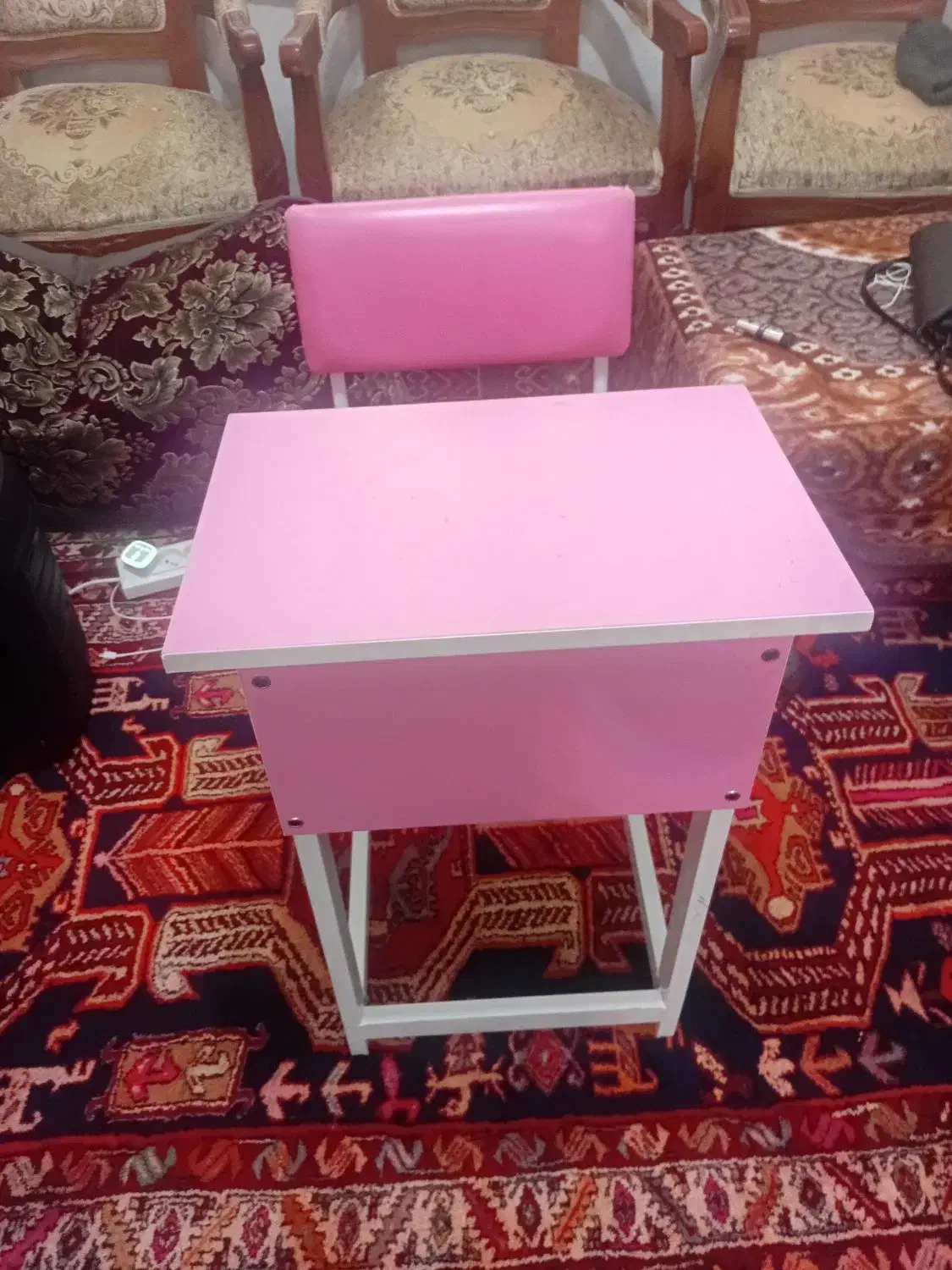 صندلی دانش آموزی|صندلی و نیمکت|مراغه, |دیوار