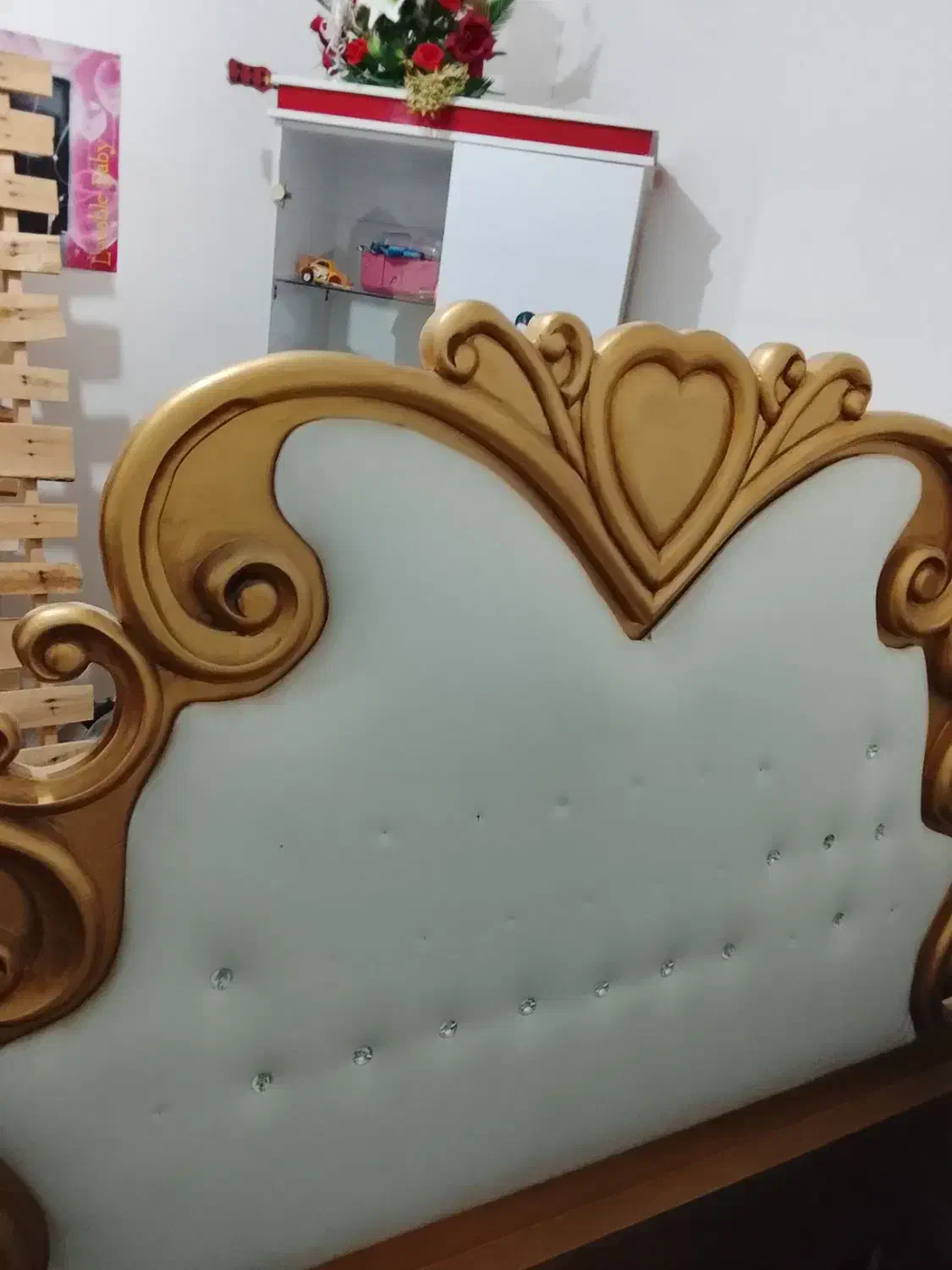 تخت دونفره|تخت و سرویس خواب|تربت‌حیدریه, بالا ولایت|دیوار