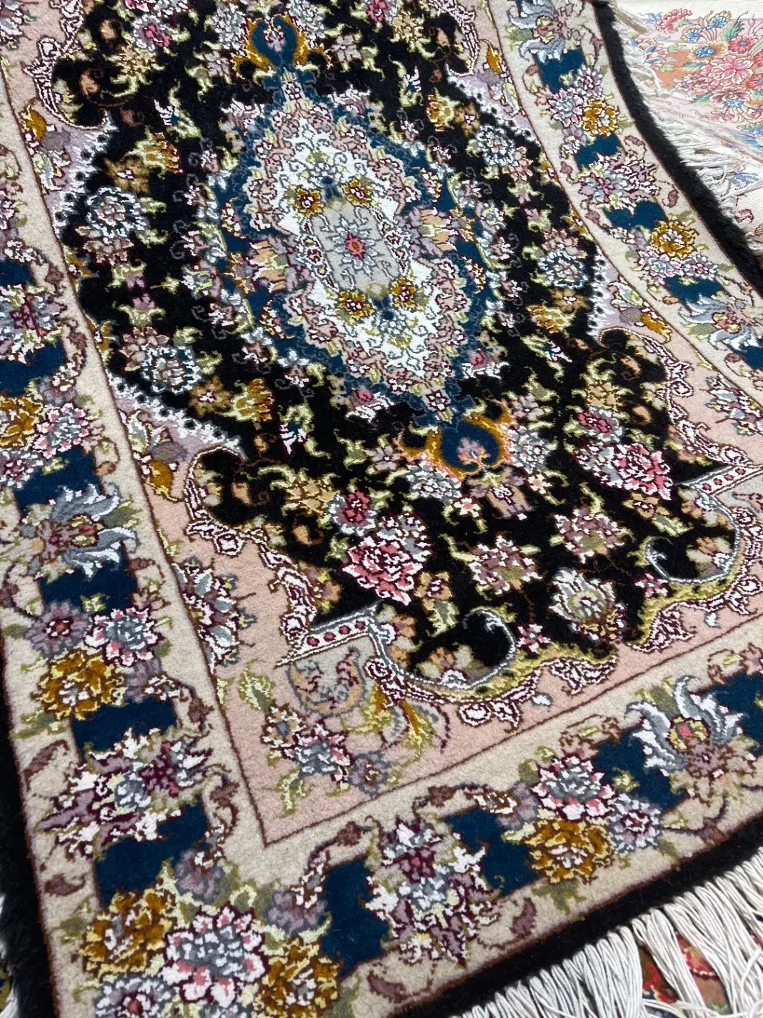 ۱۵۰در۱۰۰سانتیمتر خطیبی تبریز|فرش|تبریز, |دیوار