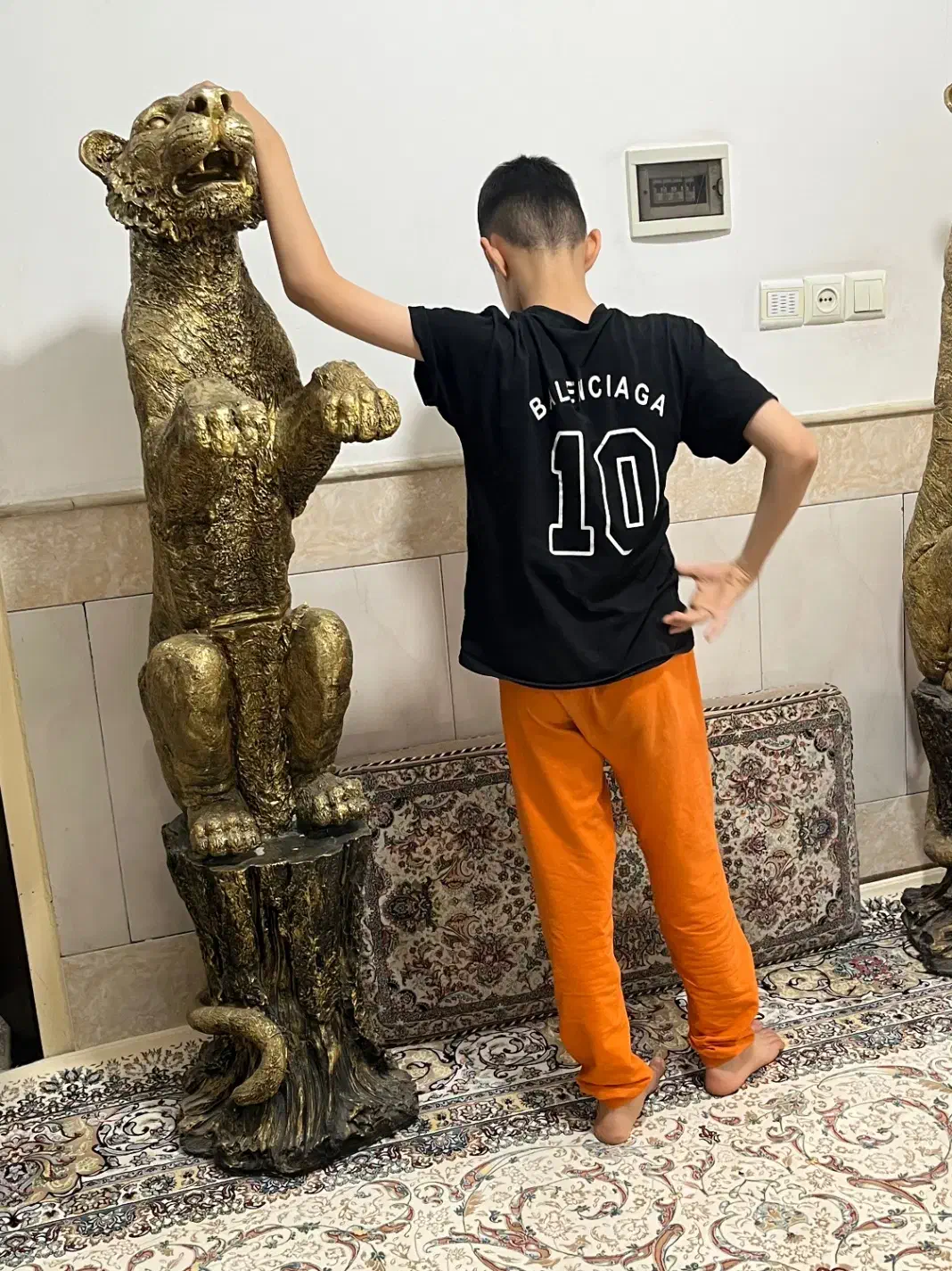 مجسمه|مجسمه، تندیس، ماکت|قم, شهر قائم|دیوار