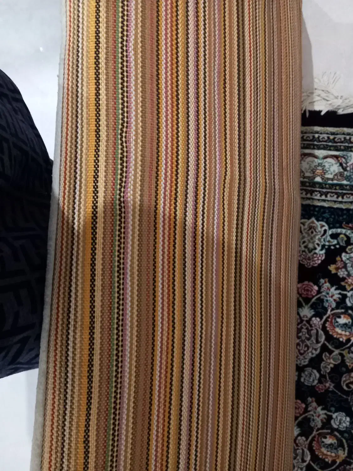 پشتی|پشتی|مشهد, مصلی (کارمندان اول)|دیوار