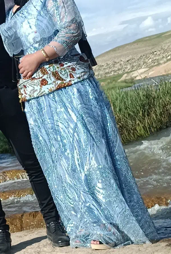 در حد نو|لباس|آبیک, |دیوار