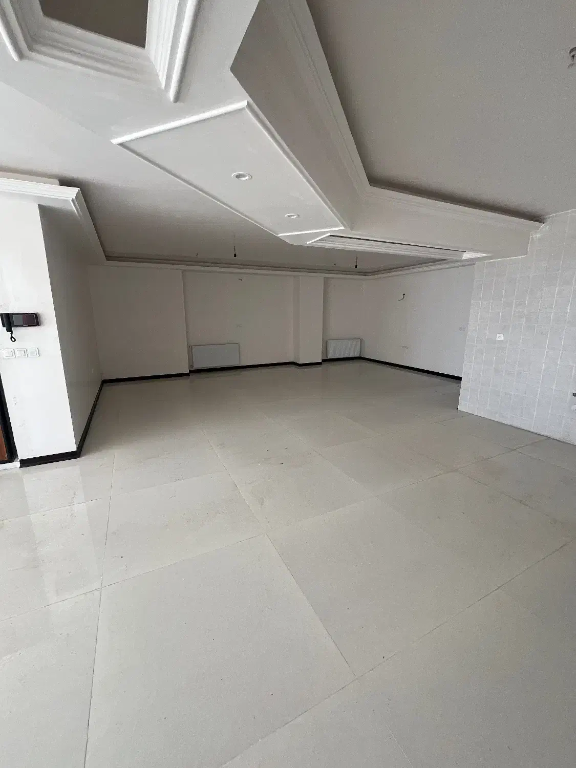 ۱۸۰متر/بلوار باهنر/تکواحد/کلیدنخورده/فولامکانات|اجارهٔ آپارتمان|ورامین, ورامین|دیوار