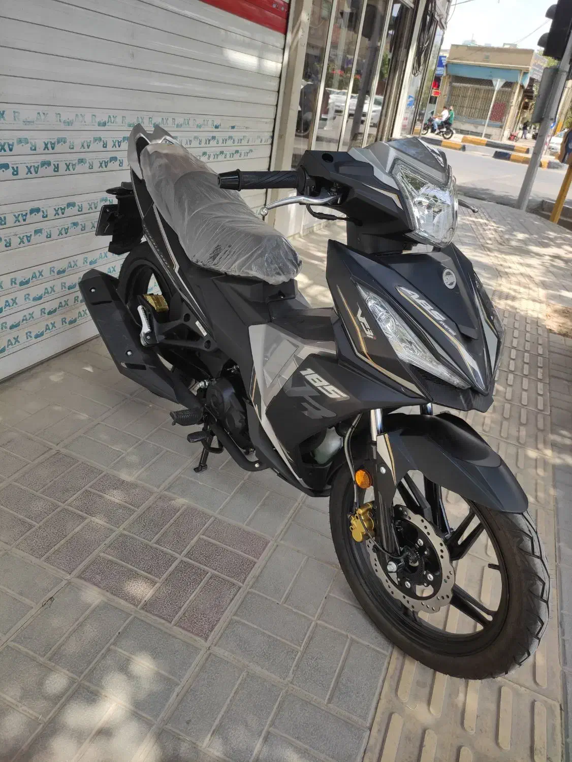 لاکی 185 vf3|موتورسیکلت|اصفهان, ملاصدرا|دیوار